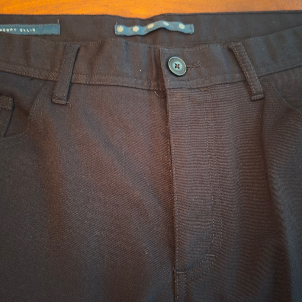 Perry Ellis TWO pairs of 5-pocket pants - Picture 5 of 14